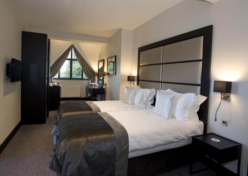 The Lodge At Kingswood Epsom Quarto foto